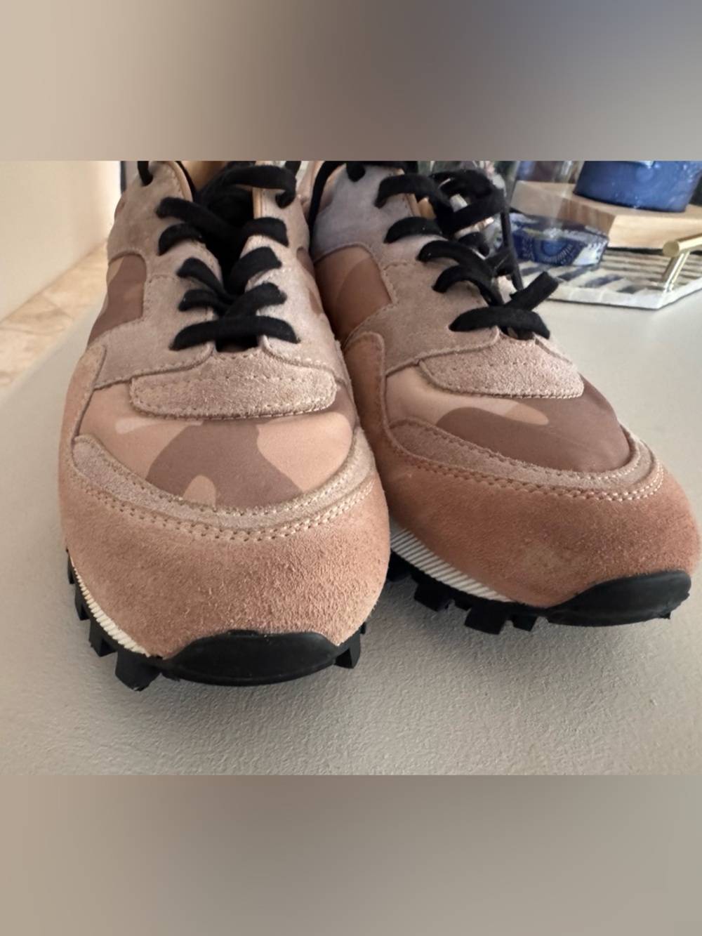 Valentino Rockstud Sneakers - Picture 4 of 7